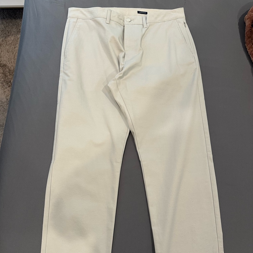J Crew Thompson straight pants cream colored